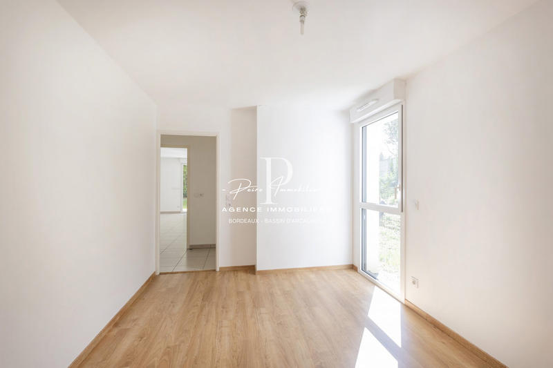 Appartement - 82 m² - 3 pièces