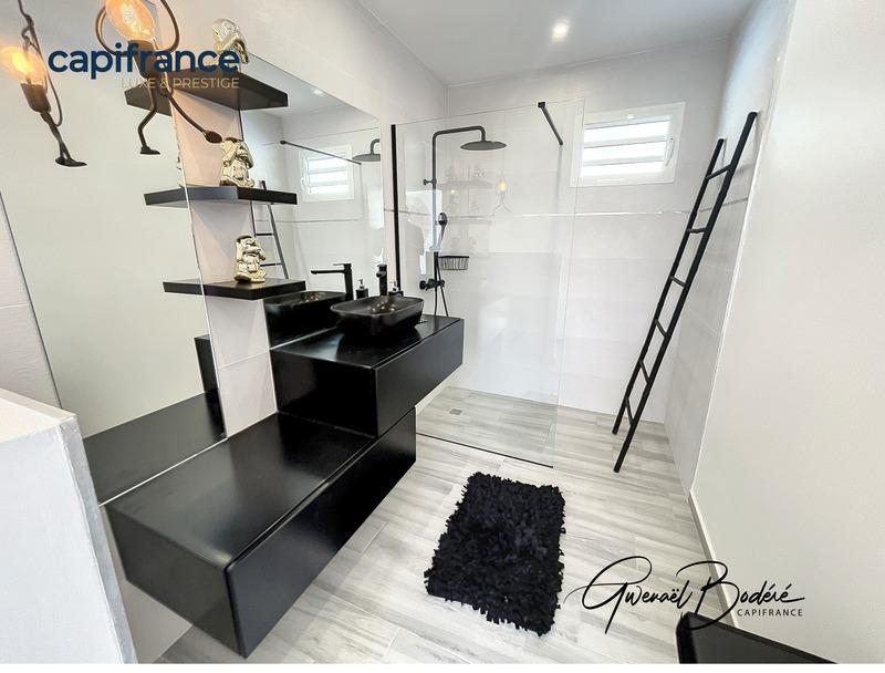 Villa - 363 m² - 12 pièces