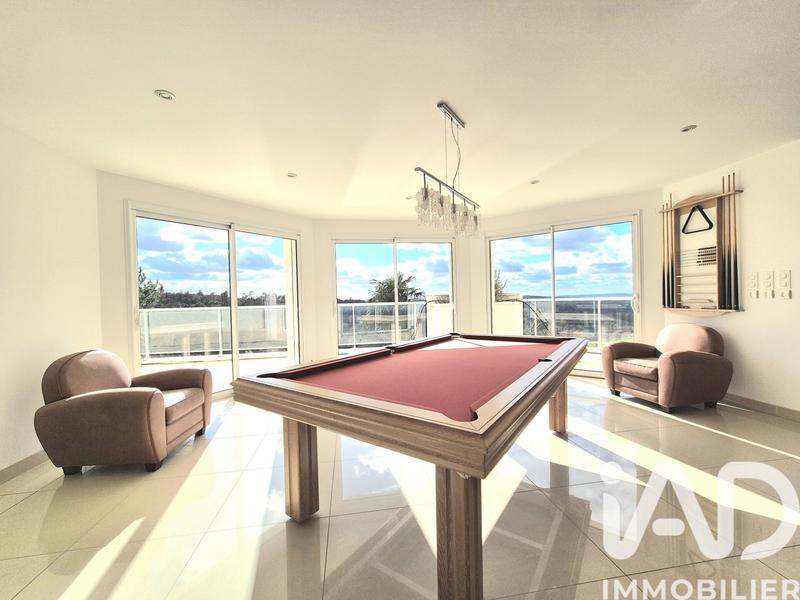 Maison de maîtres - 356 m² - 9 pièces