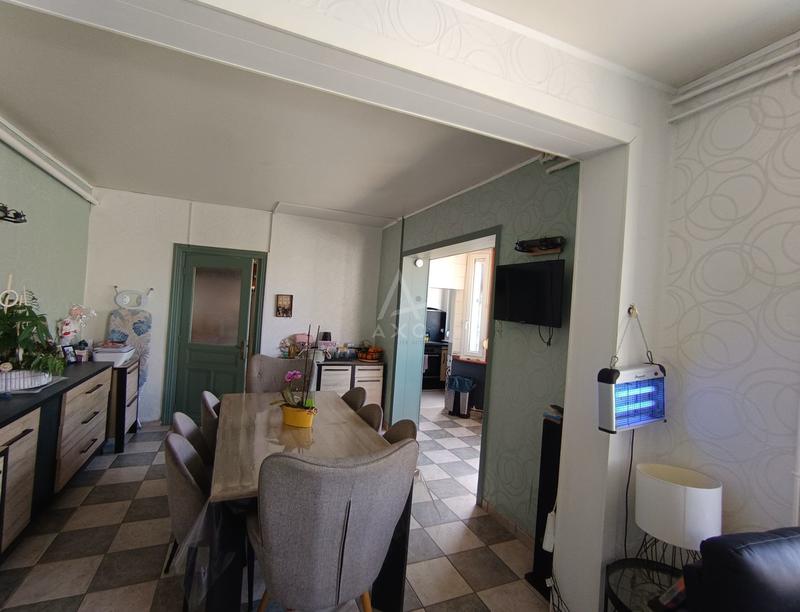 Maison - 142 m² - 7 pièces