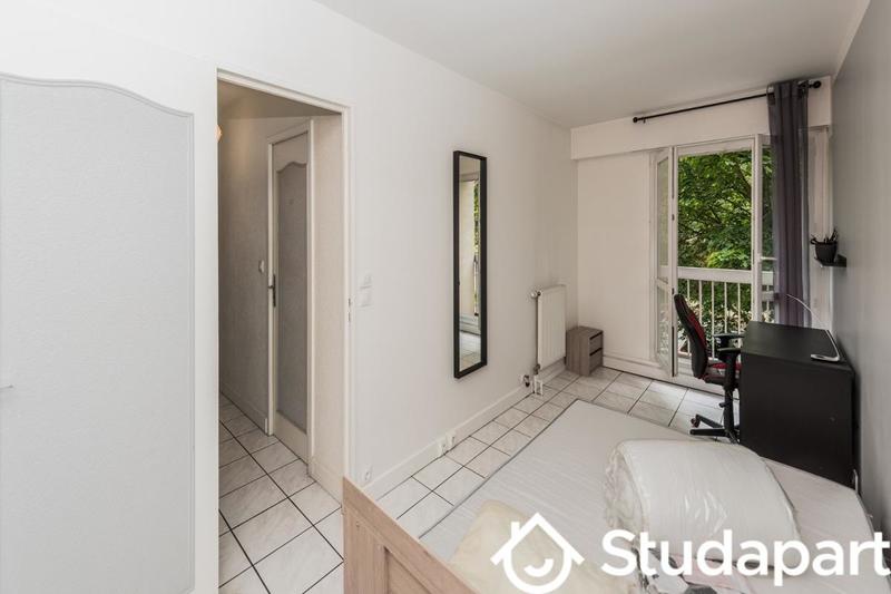 Chambre - 11 m² - 1 pièce