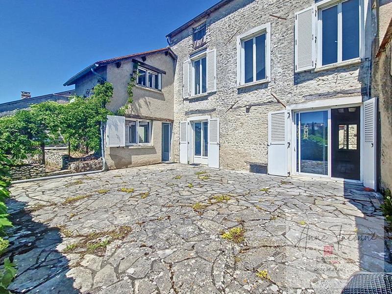 Maison - 153 m² - 10 pièces