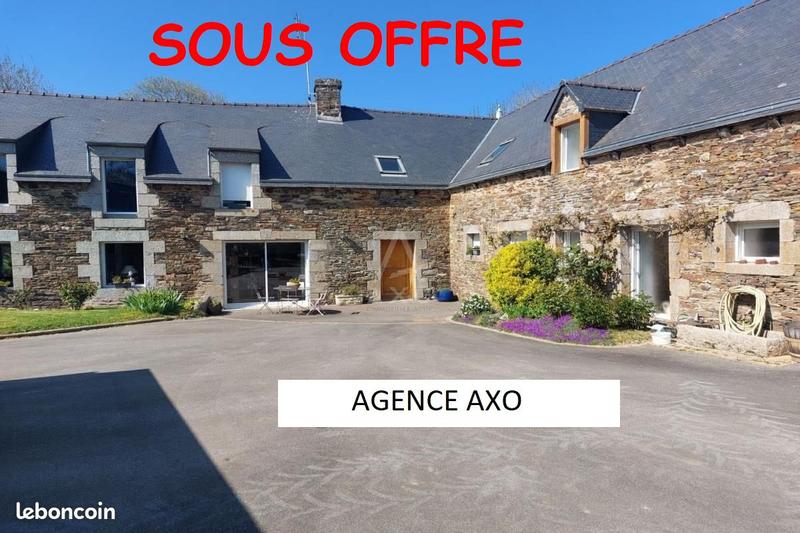 Maison - 320 m² - 8 pièces