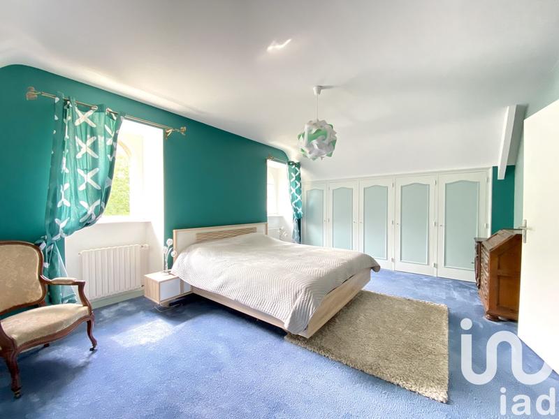 Maison - 220 m² - 6 pièces