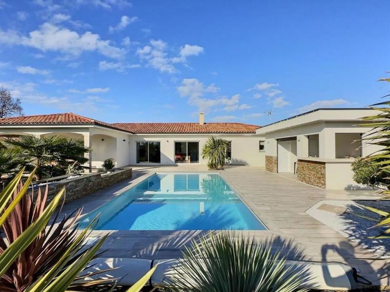 Maison - 177 m² - 5 pièces