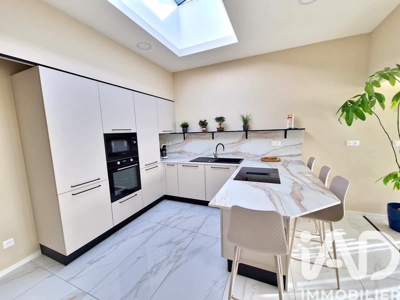 Maison - 153 m² - 7 pièces