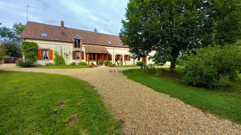 Maison ancienne - 248 m² - 8 pièces