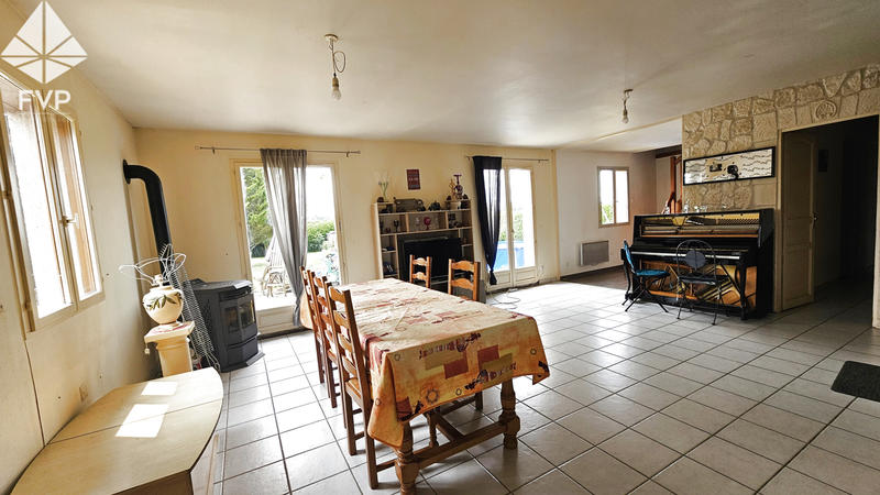 Maison - 141 m² - 6 pièces