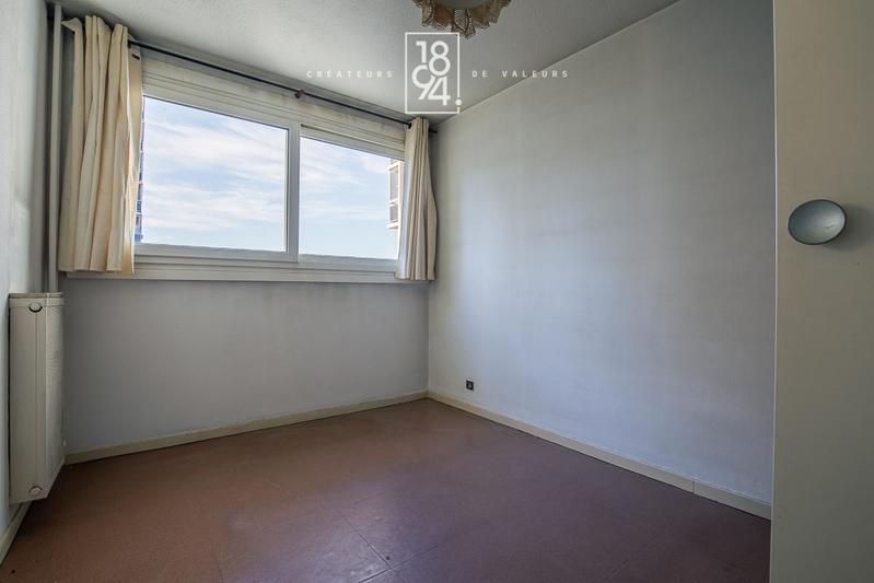 Appartement - 79 m² - 4 pièces