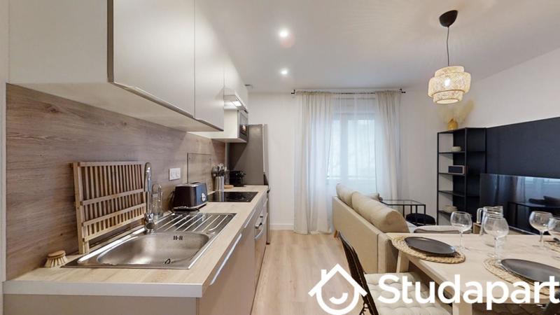 Chambre - 11 m² - 1 pièce