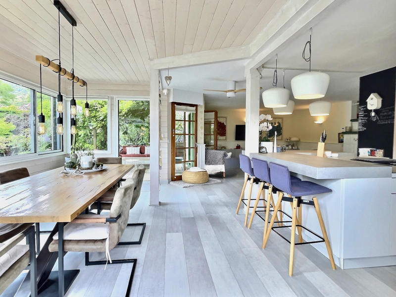 Maison - 180 m² - 6 pièces