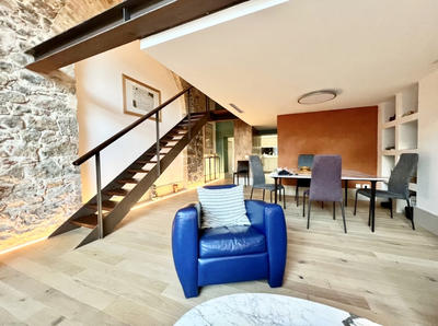 Loft - 83 m² - 3 pièces