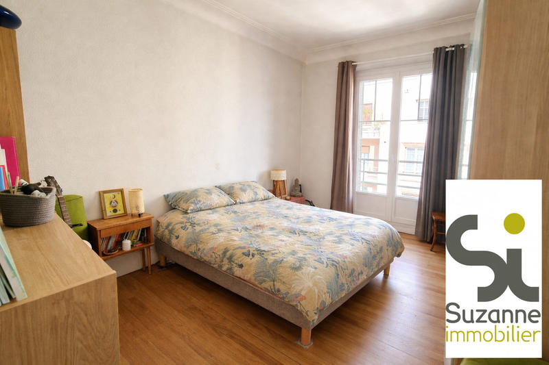 Appartement - 99 m² - 4 pièces