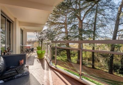 Appartement - 87 m² - 3 pièces