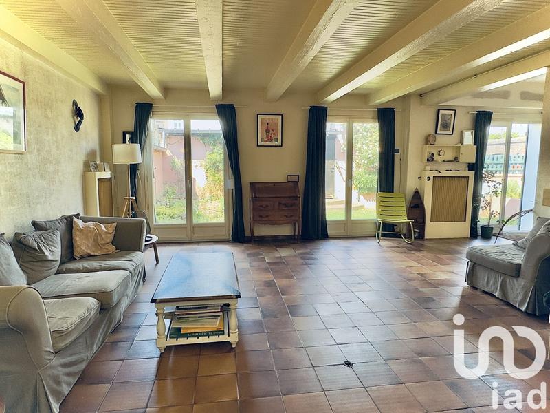 Maison - 213 m² - 7 pièces