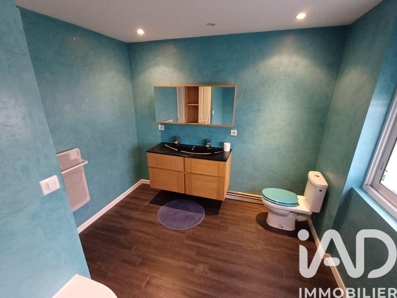 Maison - 211 m² - 6 pièces