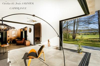 Propriété - 391 m² - 10 pièces