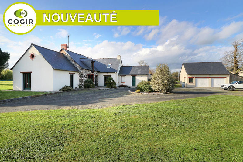 Maison - 250 m² - 8 pièces