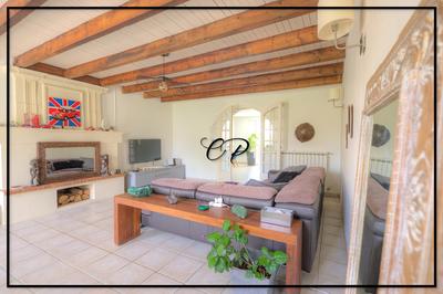 Maison - 234 m² - 7 pièces