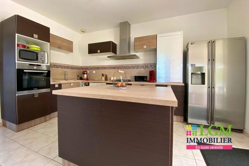 Maison - 170 m² - 5 pièces