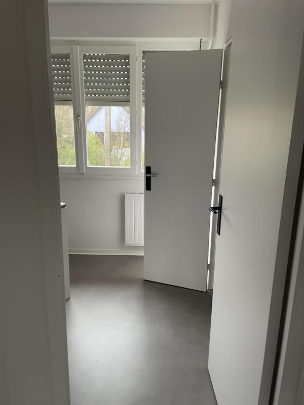 Appartement ancien - 82 m² - 4 pièces