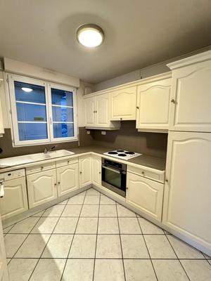 Appartement - 80 m² - 3 pièces