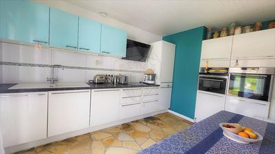 Maison - 187 m² - 10 pièces