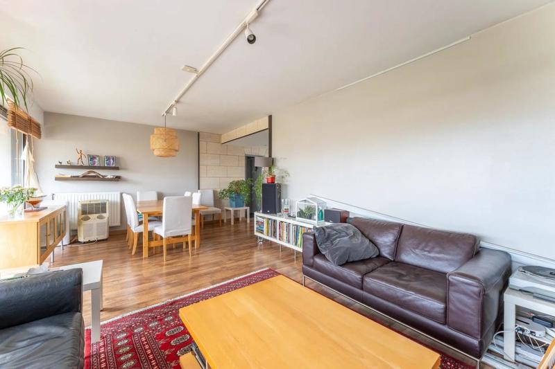 Appartement - 100 m² - 5 pièces