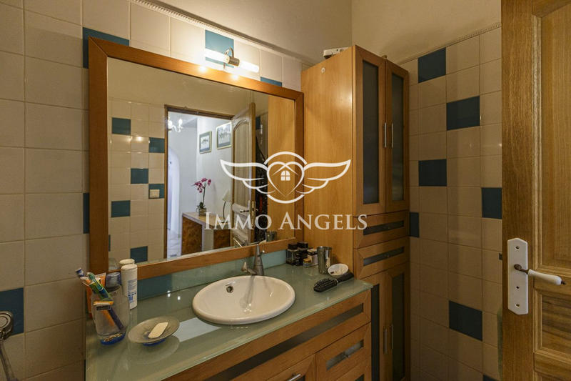 Mas - 320 m² - 10 pièces