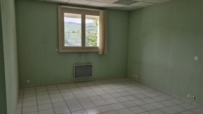 Maison - 215 m² - 6 pièces