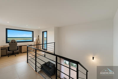 Propriété - 190 m² - 9 pièces