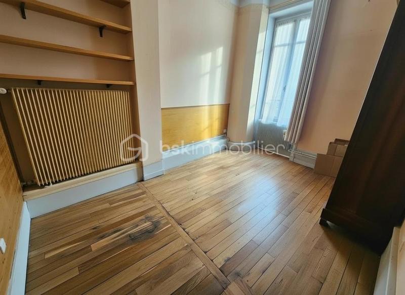 Appartement - 164 m² - 6 pièces