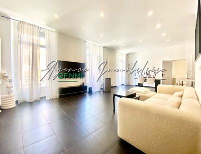 Appartement - 84 m² - 3 pièces