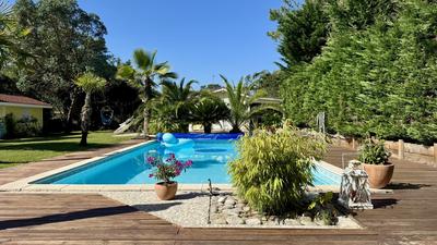 Maison - 140 m² - 5 pièces