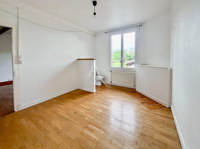 Maison - 88 m² - 4 pièces