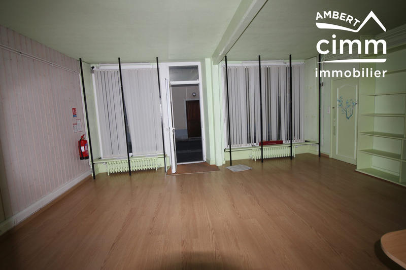 Maison - 180 m² - 12 pièces