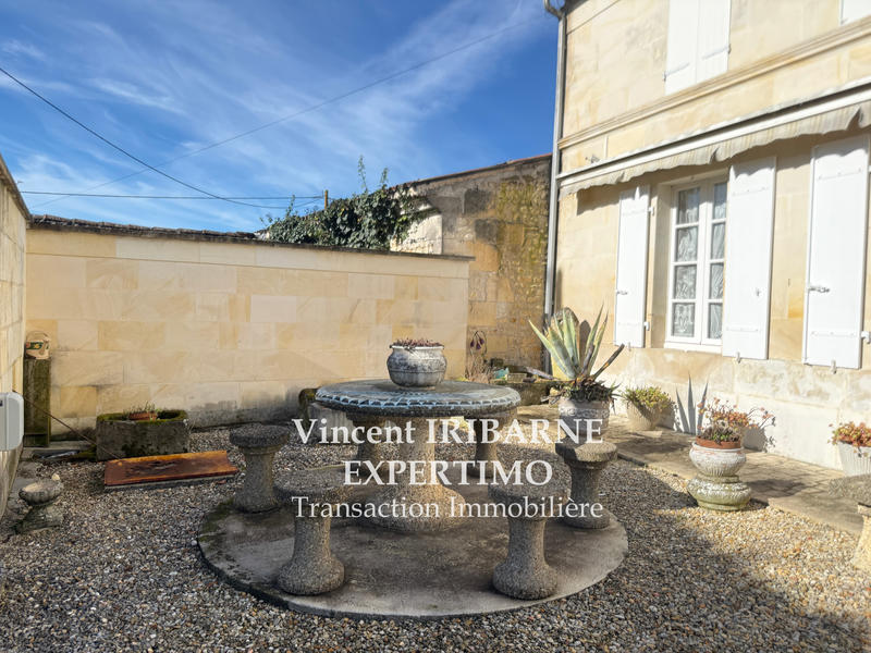 Maison - 200 m² - 6 pièces