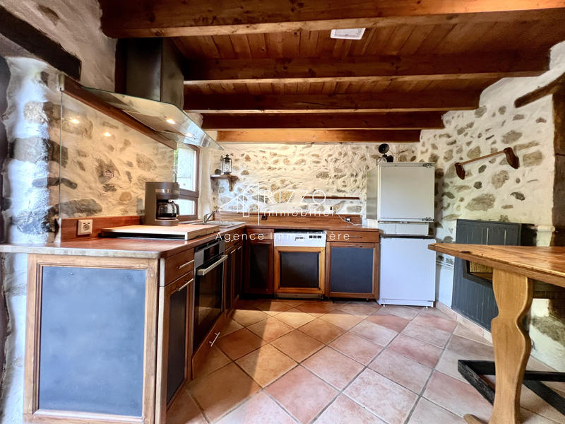 Maison - 180 m² - 7 pièces