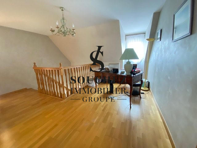 Maison - 163 m² - 8 pièces