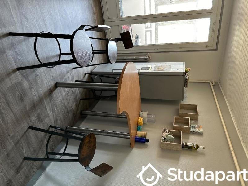 Chambre - 15 m² - 1 pièce