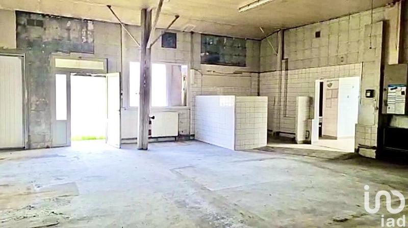 Local commercial - 210 m² - 2 pièces