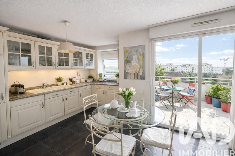 Appartement - 102 m² - 4 pièces