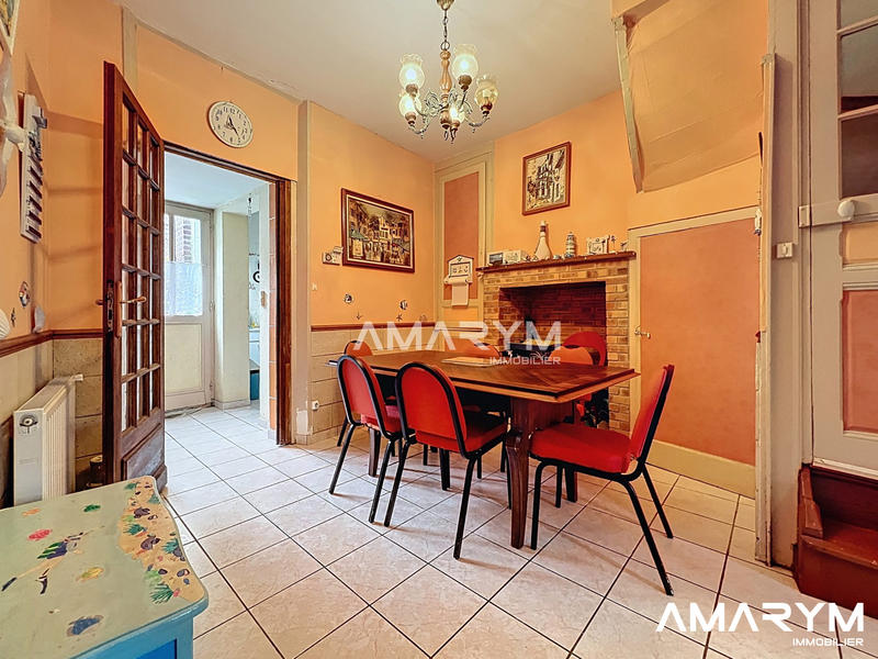 Maison - 90 m² - 5 pièces