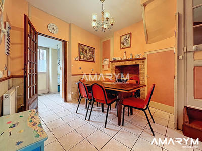 Maison - 90 m² - 5 pièces