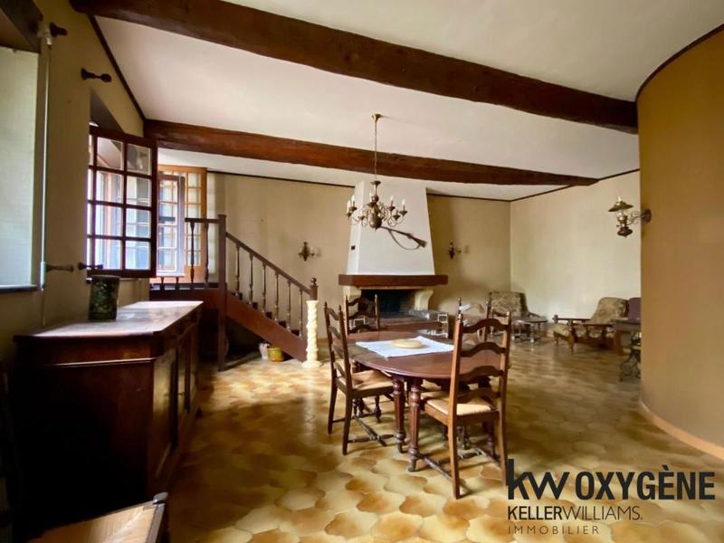 Maison ancienne - 203 m² - 6 pièces