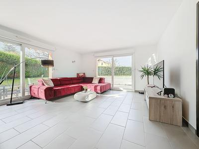 Maison - 284 m² - 7 pièces