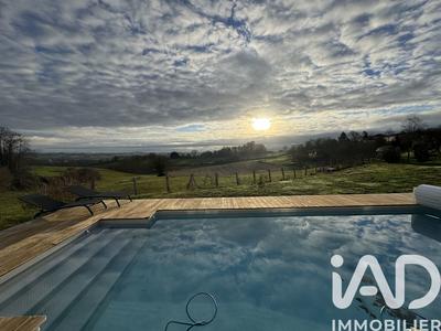 Maison - 154 m² - 5 pièces