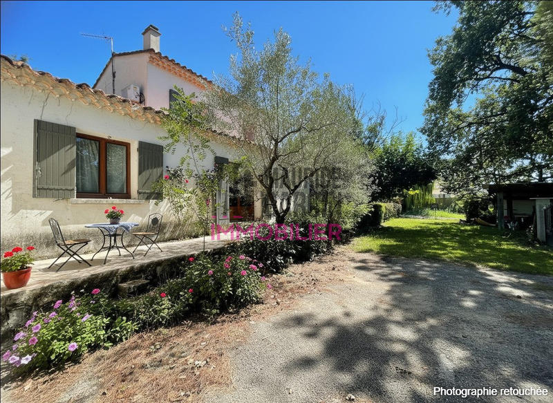 Maison - 139 m² - 8 pièces