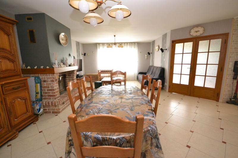 Maison - 235 m² - 10 pièces