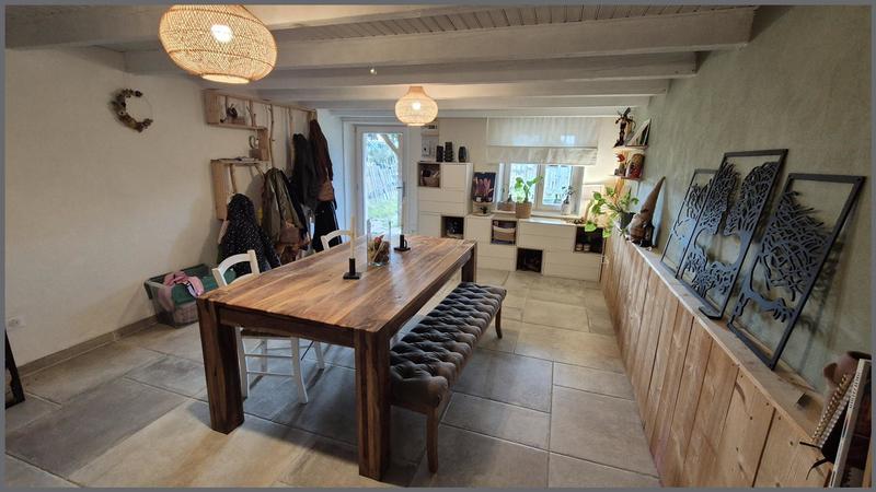 Maison - 185 m² - 7 pièces